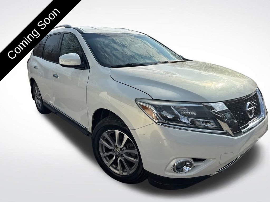Used 2014 Nissan Pathfinder SL w/ SL Tech Package image 3