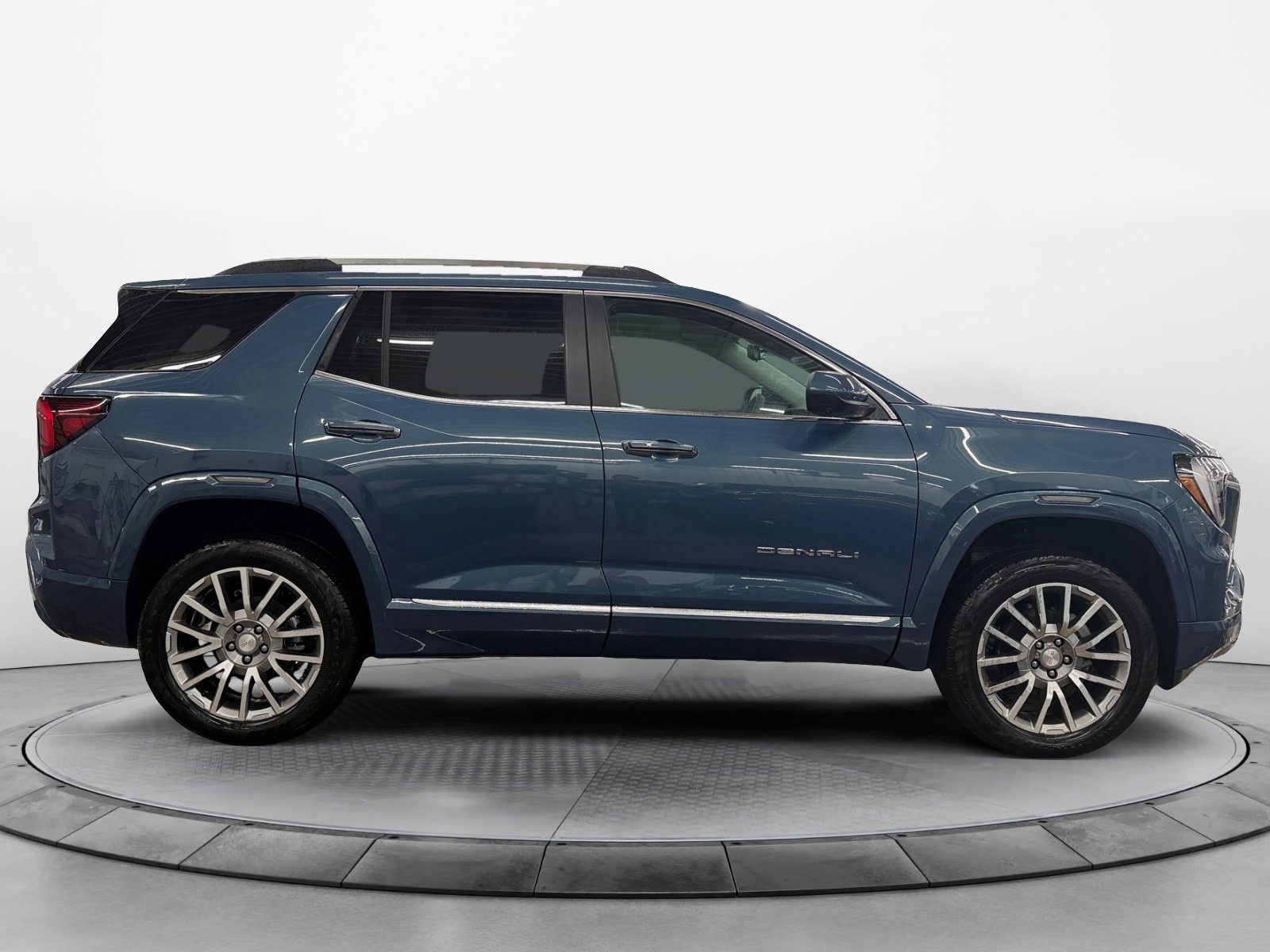 New 2026 GMC Terrain Denali image 2