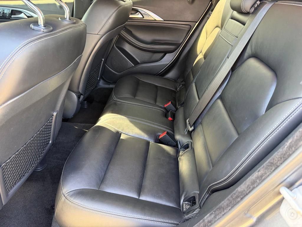 Used 2018 INFINITI QX30 Premium w/ Technology Package AWD/4WD image 11