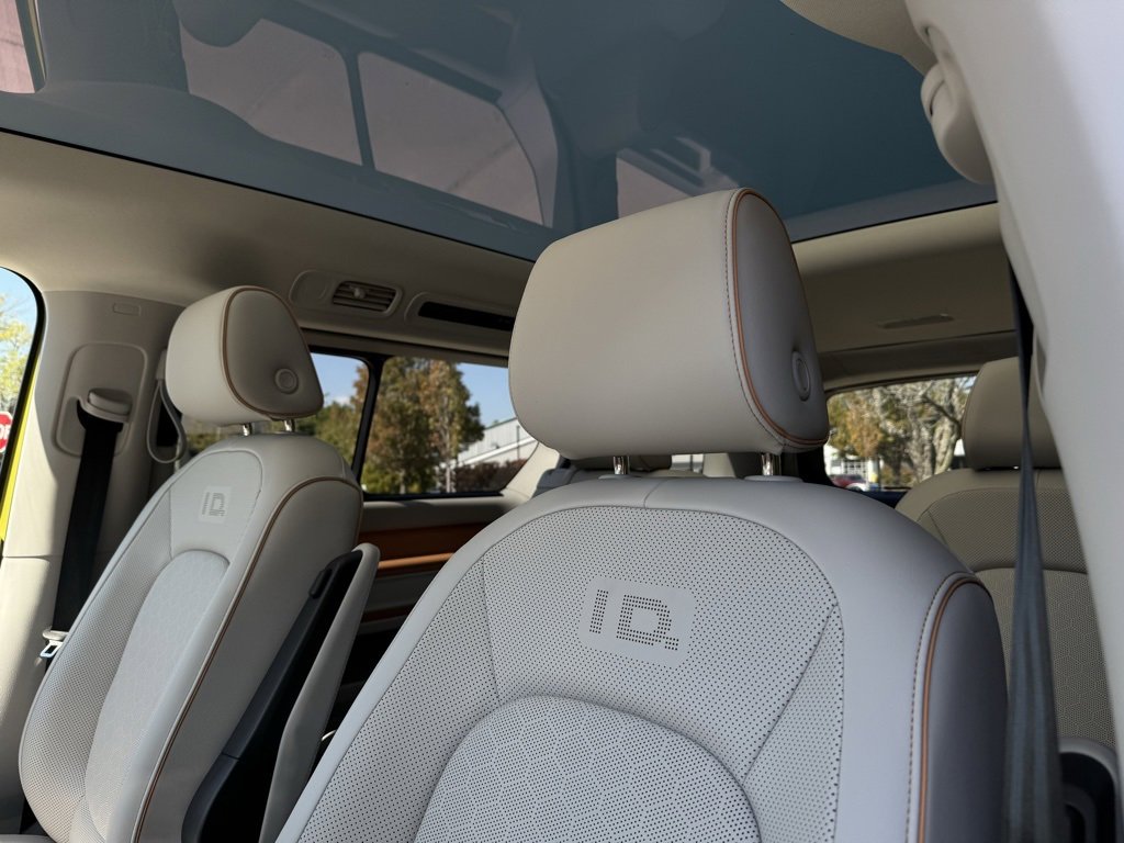 New 2025 Volkswagen ID. Buzz 1st Edition image 21
