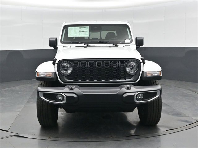 New 2025 Jeep Gladiator Sport w/ Premium Package image 9