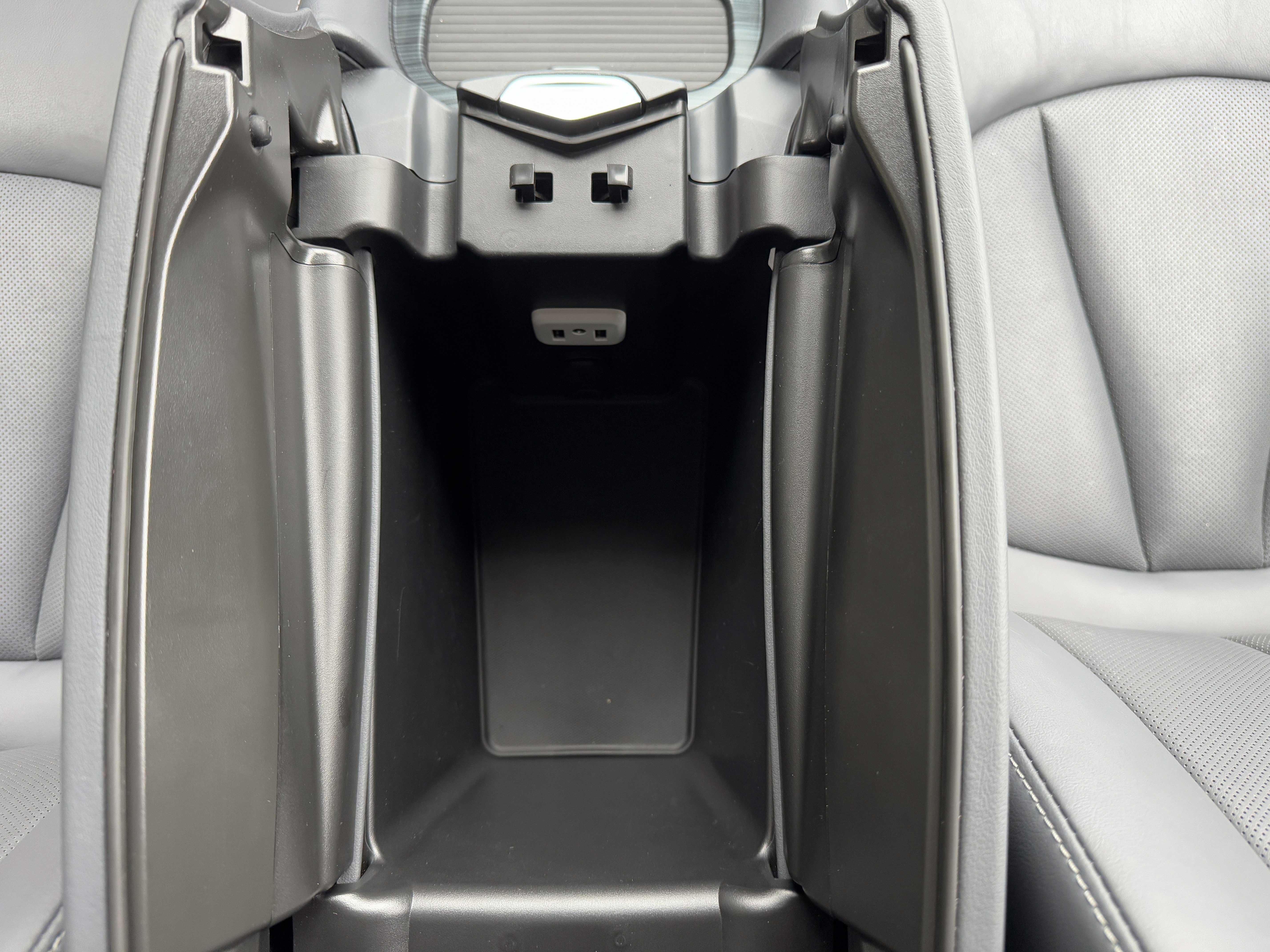 Used 2020 Buick Envision Essence image 25