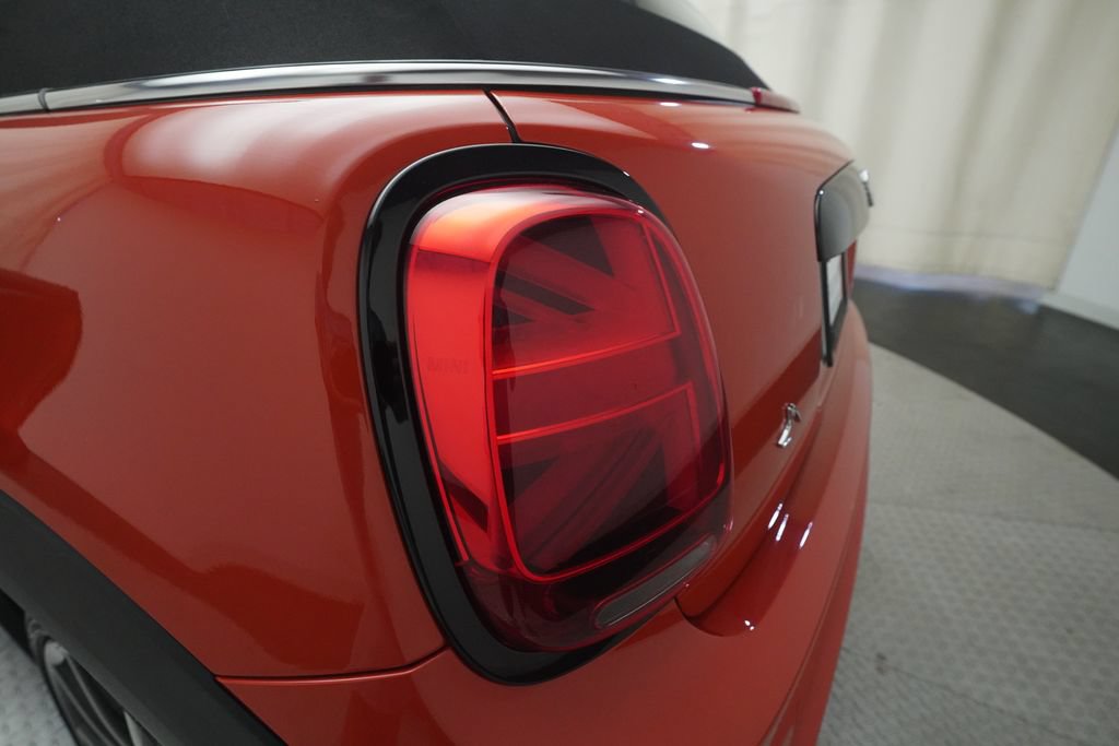 Used 2019 MINI Cooper S w/ Premium Package FWD image 31