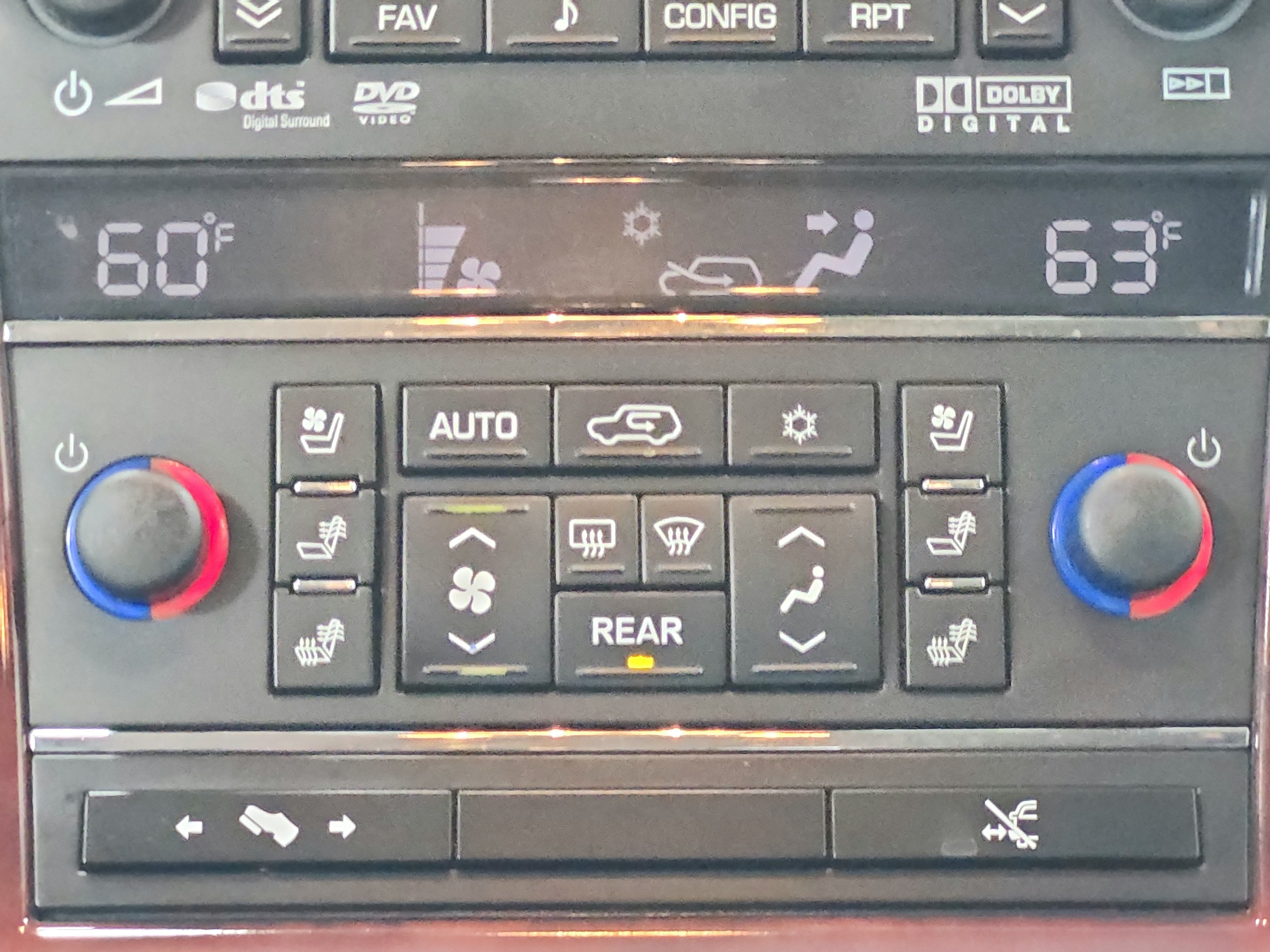 Used 2014 Cadillac Escalade Premium RWD image 31