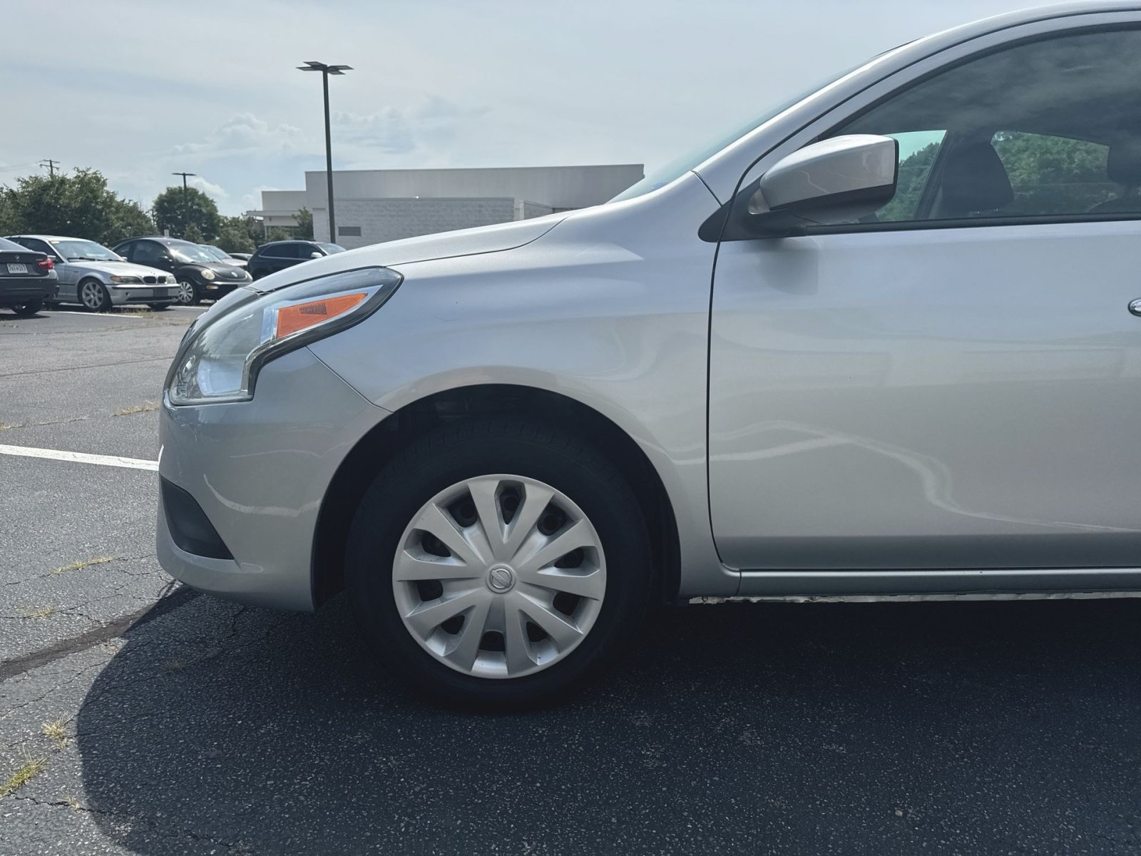 Used 2018 Nissan Versa SV FWD image 7