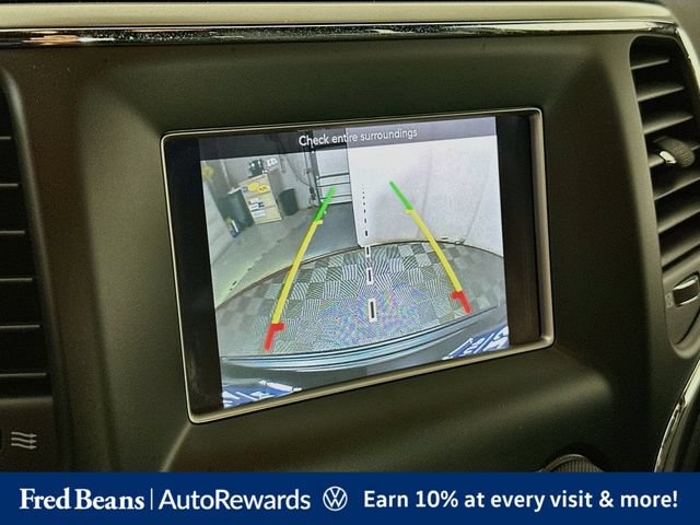 Used 2019 Jeep Grand Cherokee Laredo AWD/4WD image 18