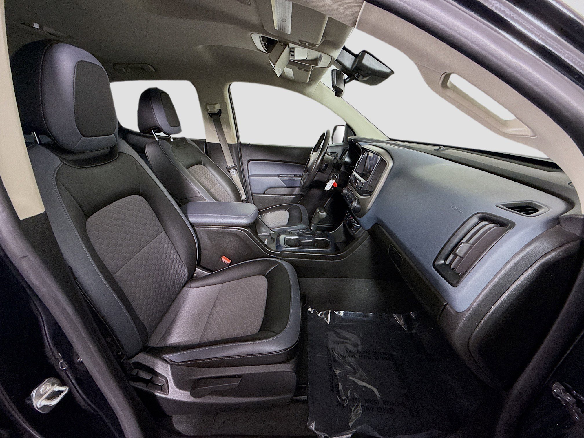 Used 2021 Chevrolet Colorado Z71 w/ Z71 Midnight Edition image 28