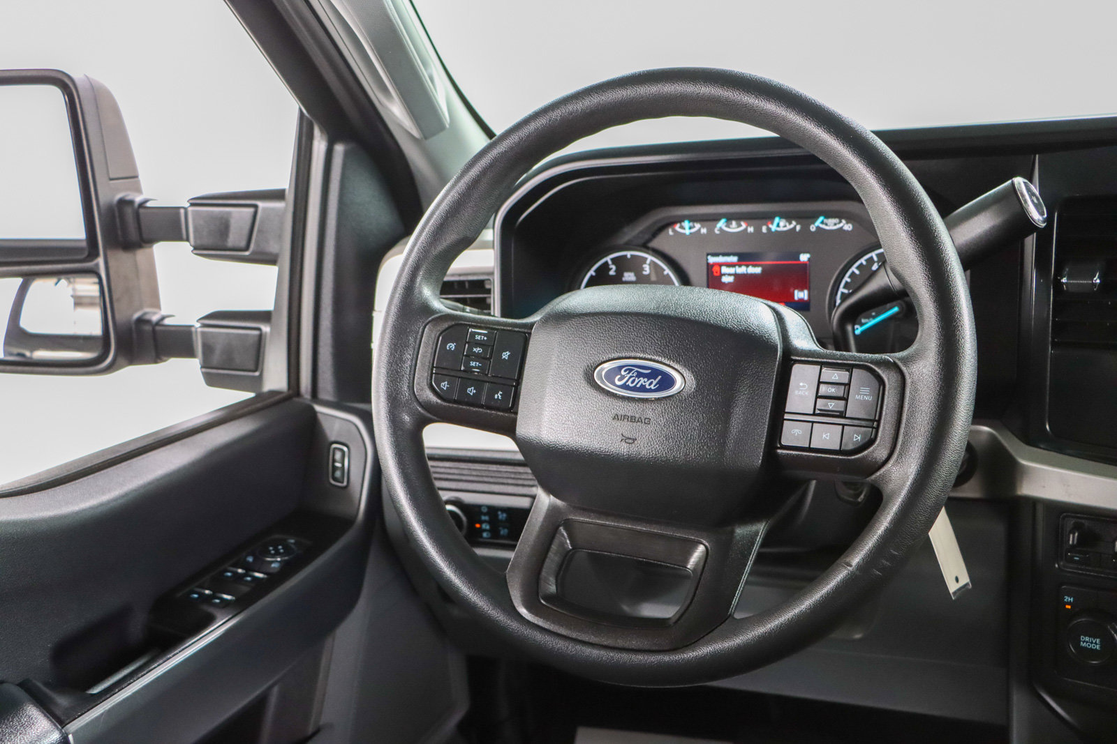 Used 2023 Ford F350 XLT AWD/4WD image 12