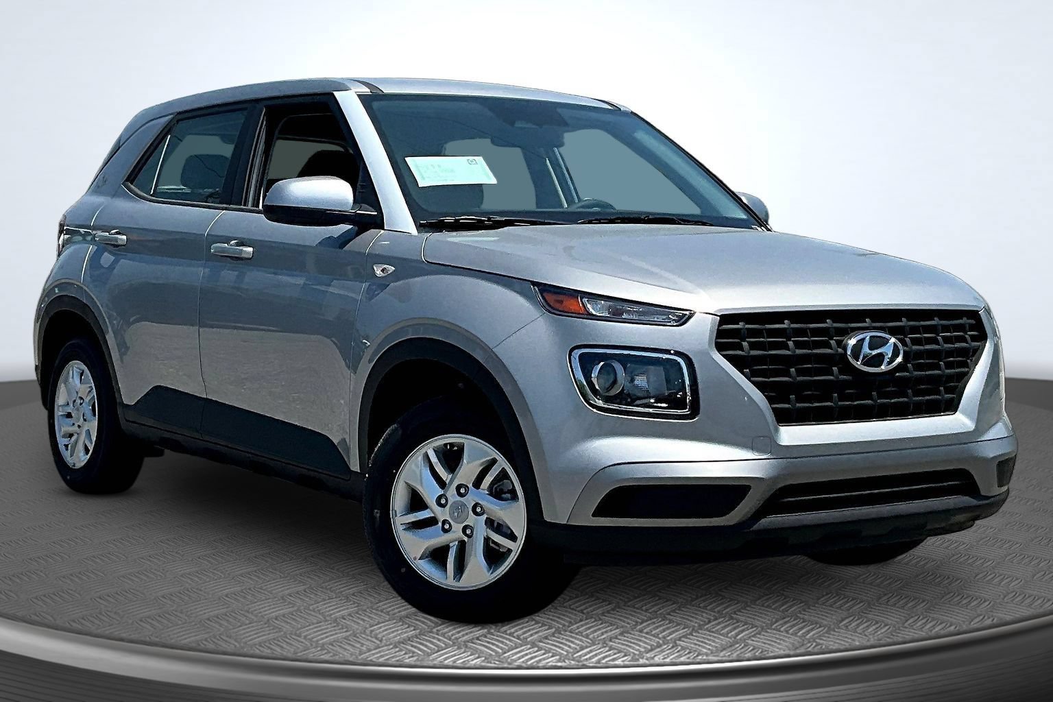 New 2026 Hyundai Venue SE FWD image 3