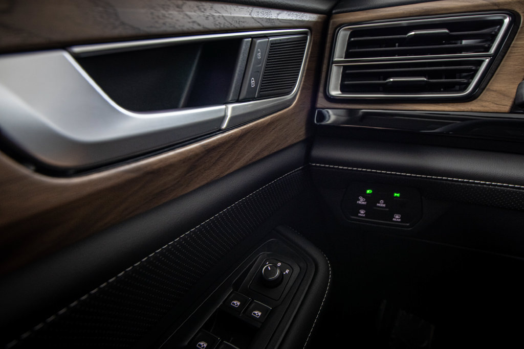 New 2026 Volkswagen Atlas SE FWD image 35