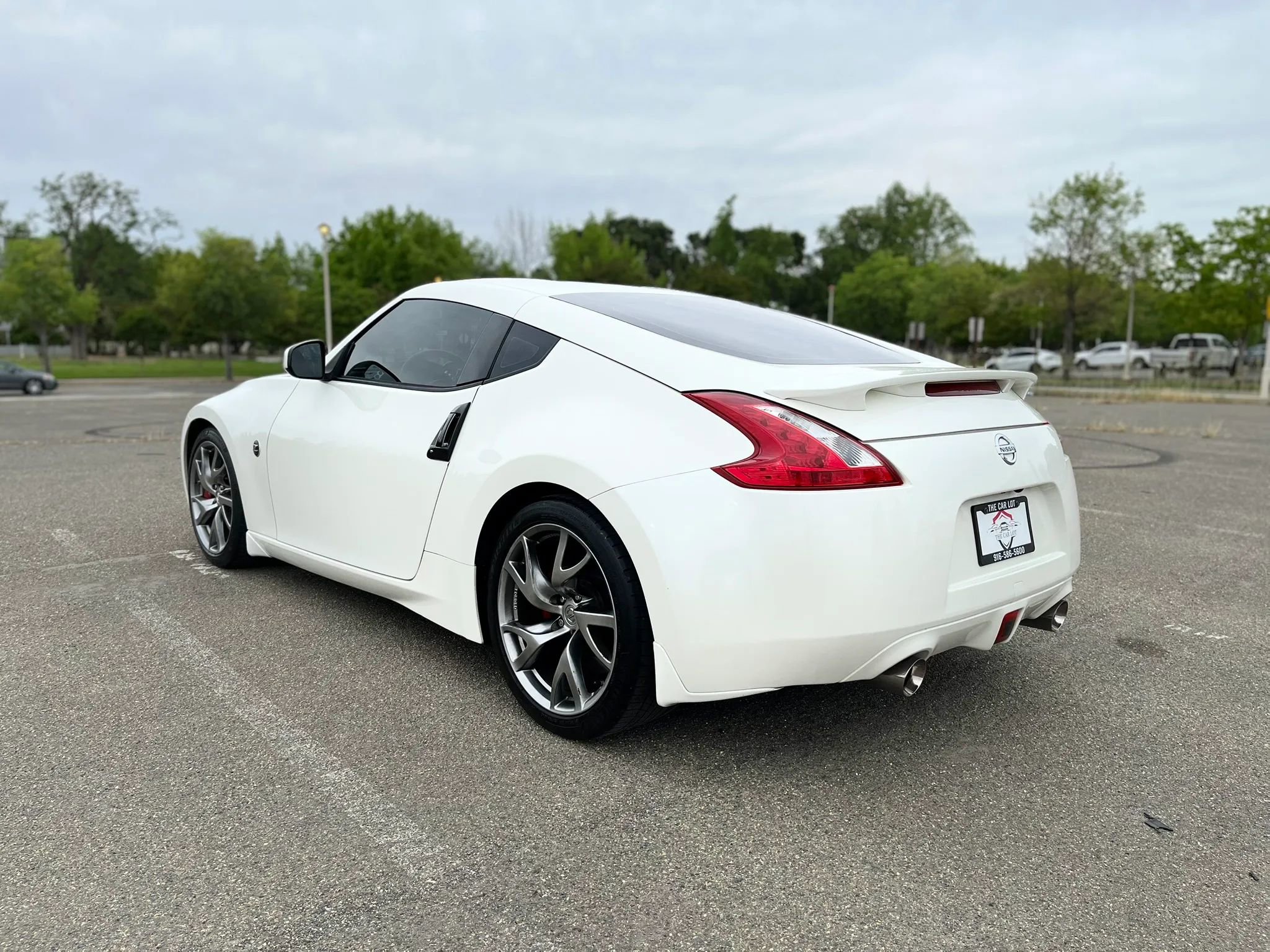 Used 2016 Nissan 370Z Coupe RWD image 7
