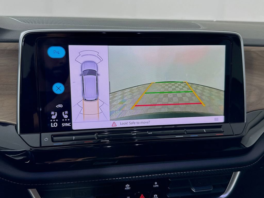 Used 2024 Volkswagen Atlas SE image 15