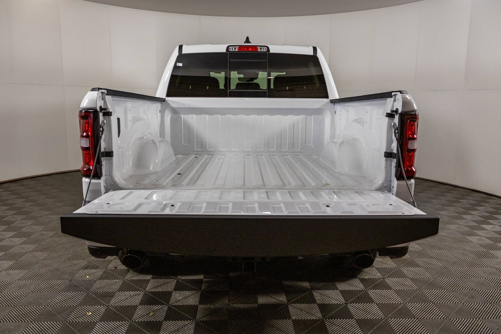 New 2026 RAM 1500 Big Horn AWD/4WD image 35