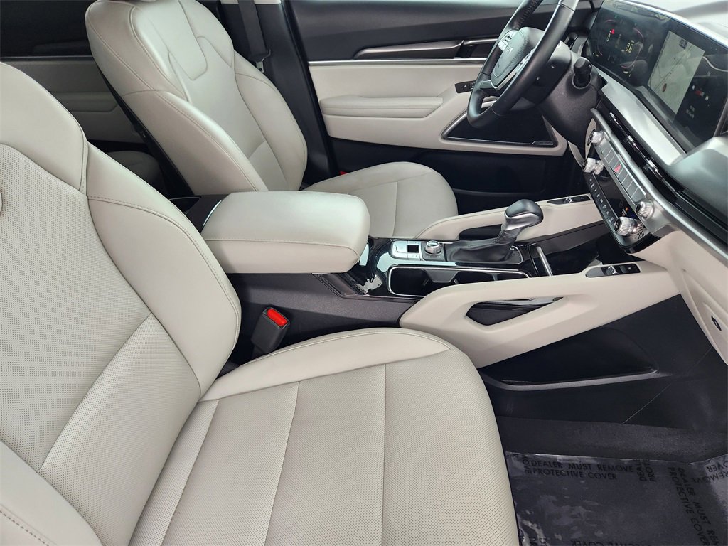 Used 2023 Kia Telluride S image 15