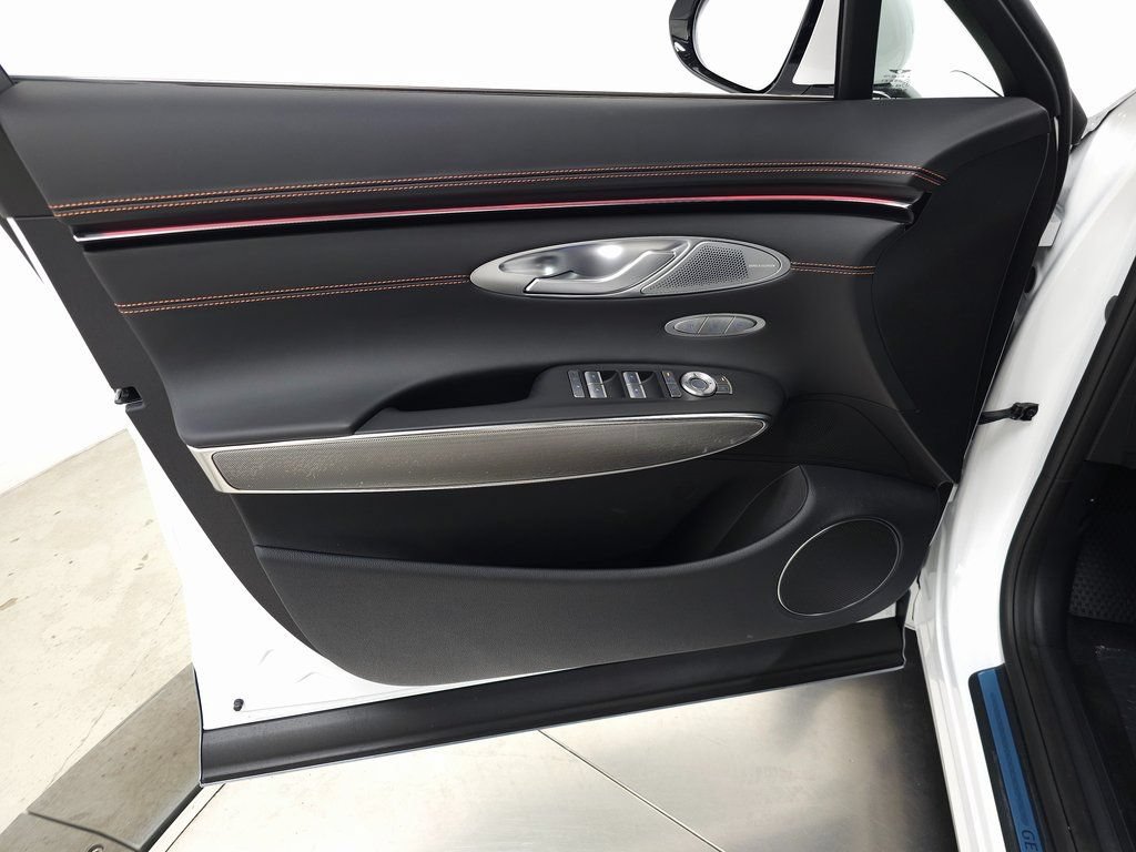 New 2026 Genesis GV70 3.5T Sport Advanced AWD/4WD image 9