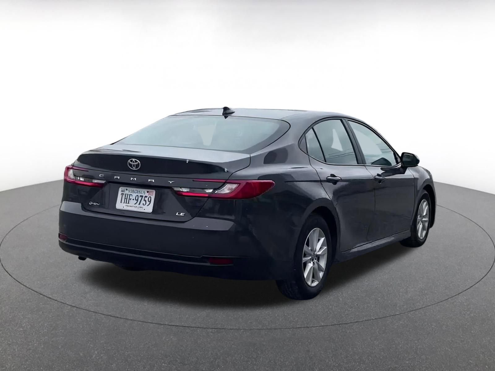 Used 2025 Toyota Camry LE image 14