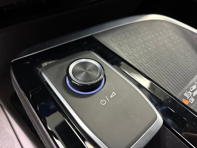 Used 2025 Buick Enclave Sport Touring image 32