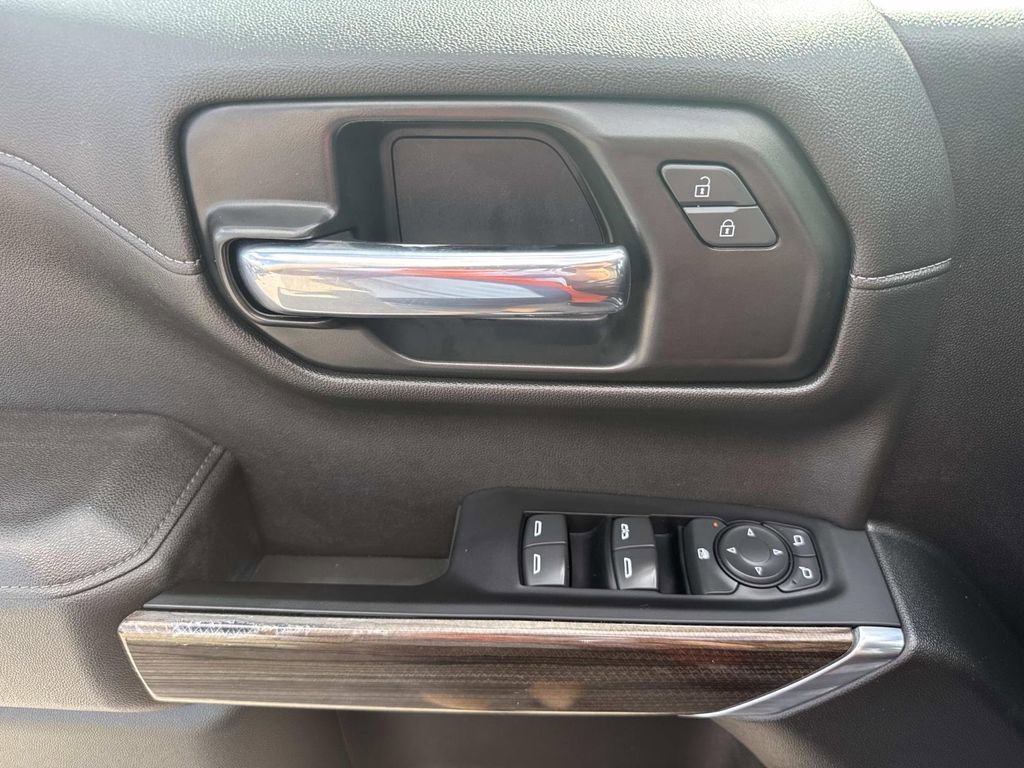 Used 2022 Chevrolet Silverado 1500 RST image 18