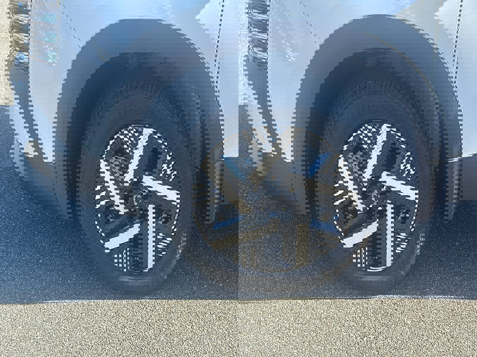 New 2026 Nissan Kicks SV image 11