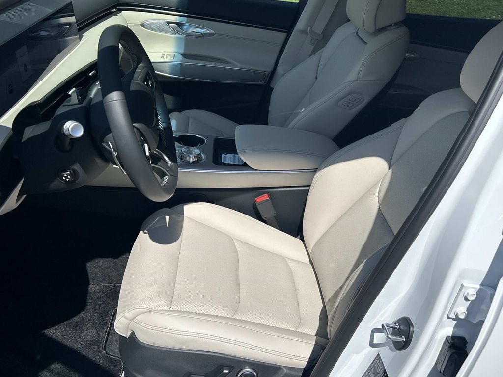 New 2026 Genesis GV70 2.5T Select AWD/4WD image 16