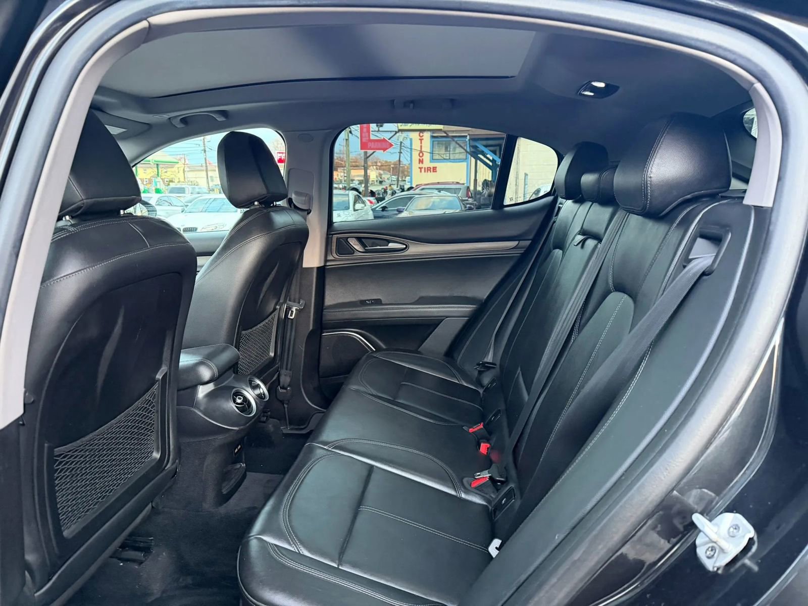 Used 2018 Alfa Romeo Stelvio Ti image 18