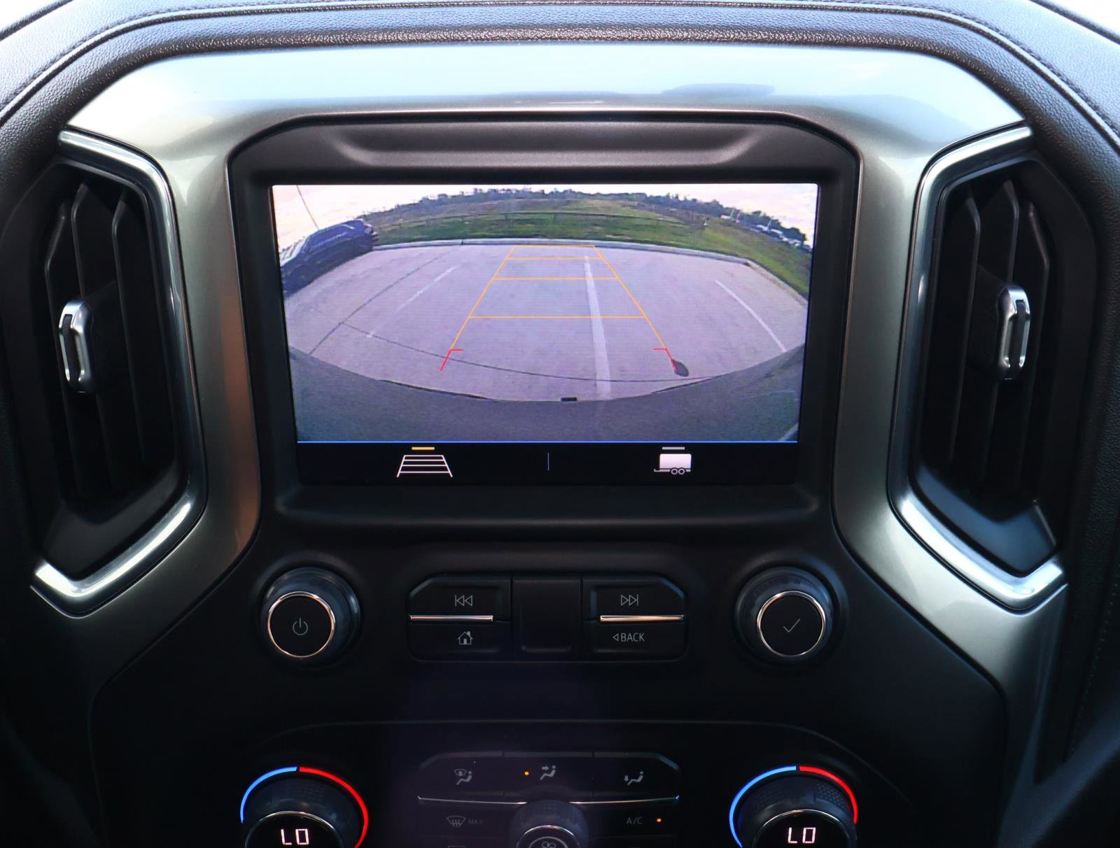 Used 2021 Chevrolet Silverado 1500 LT Trail Boss w/ LPO, Dark Essentials Package image 28