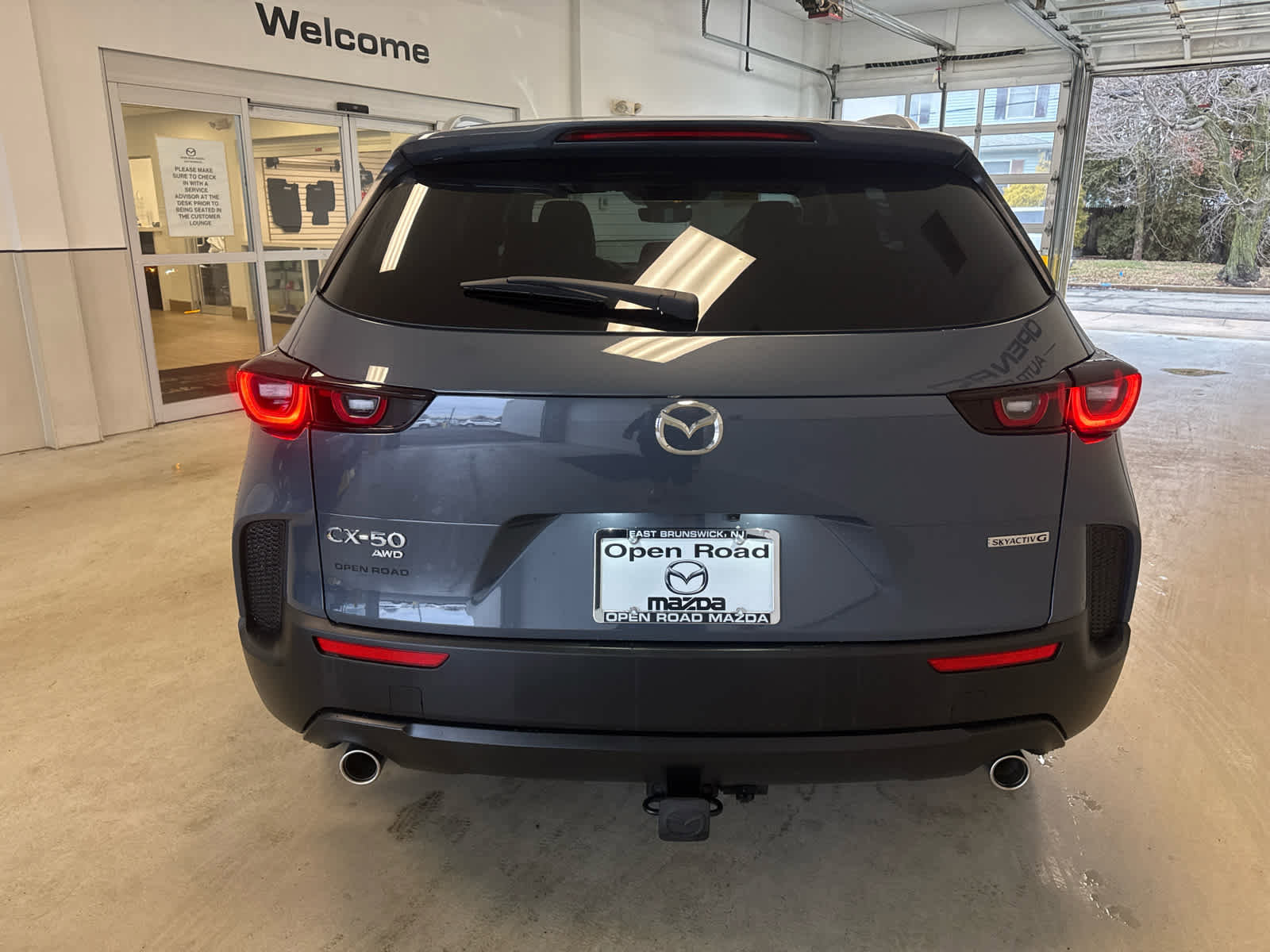 Certified 2025 MAZDA CX-50 AWD 2.5 S w/ Preferred Package image 4