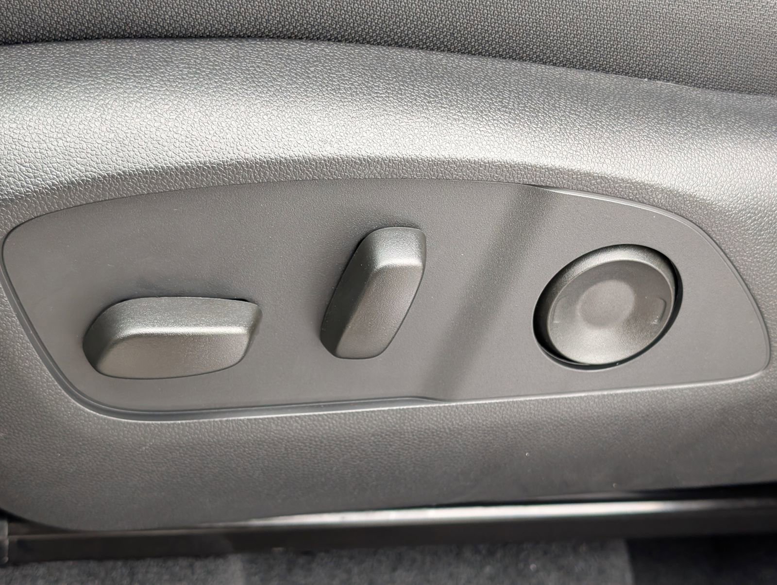 New 2026 Chevrolet Traverse LT w/ Driver Confidence Package image 19