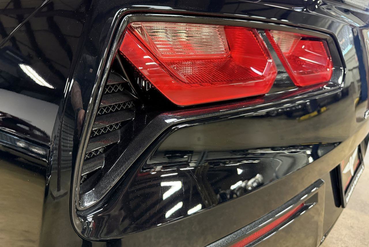 Used 2018 Chevrolet Corvette Stingray Convertible w/ 3LT Preferred Equipment Group image 69