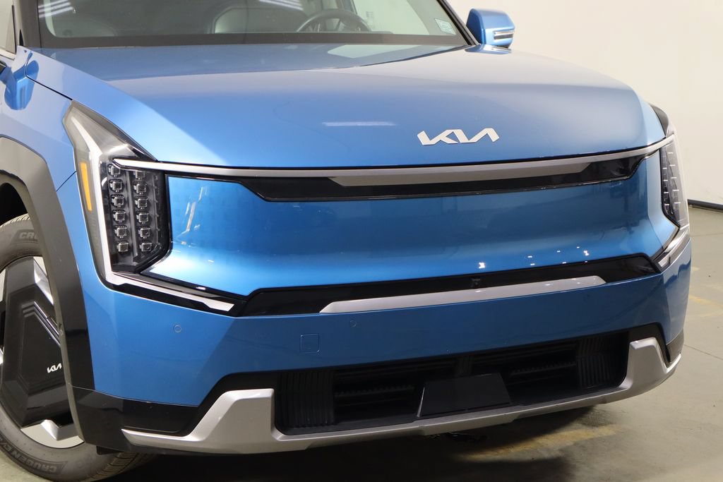 Used 2024 Kia EV9 Land AWD/4WD image 44