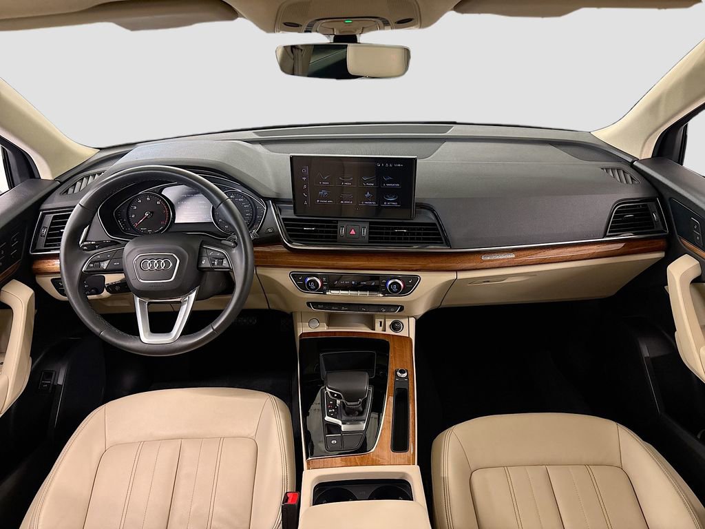 Certified 2023 Audi Q5 2.0T Premium w/ Convenience Package image 9