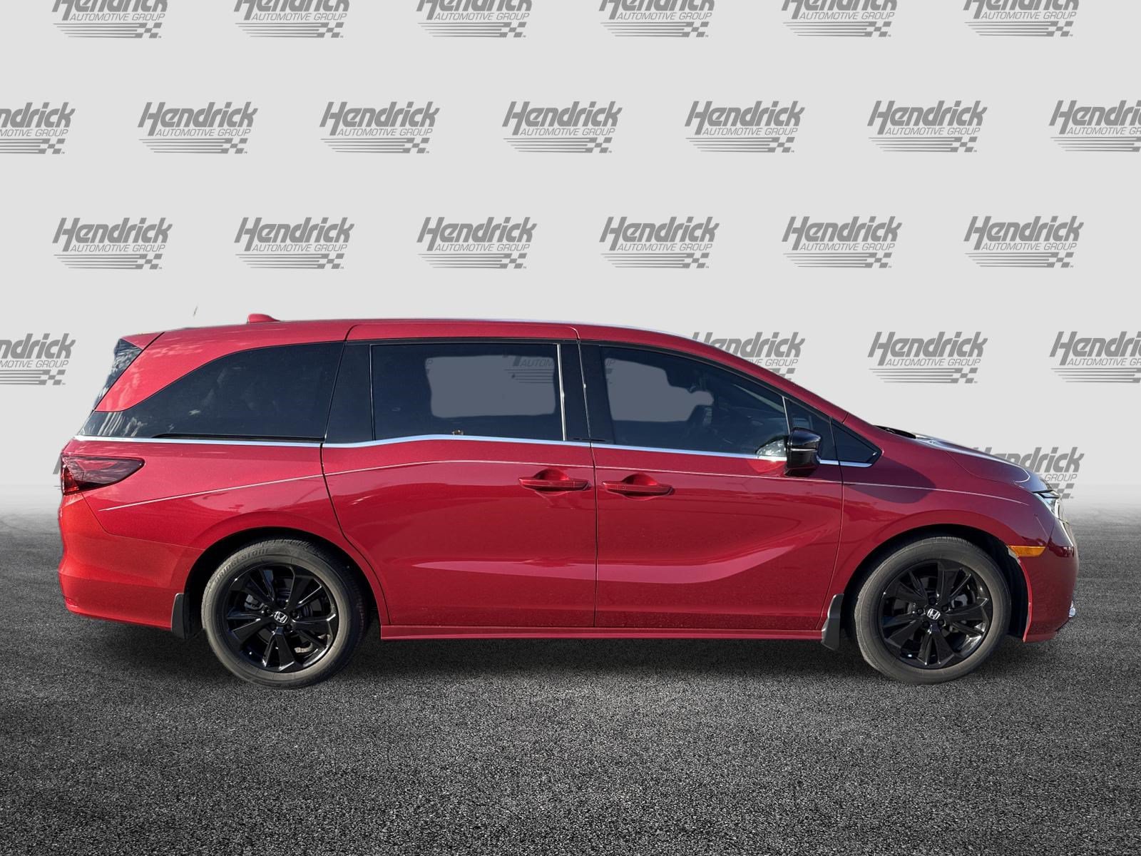 Used 2023 Honda Odyssey Sport image 11