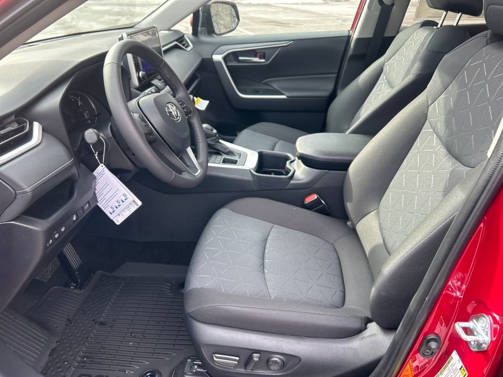 New 2025 Toyota RAV4 XLE image 17