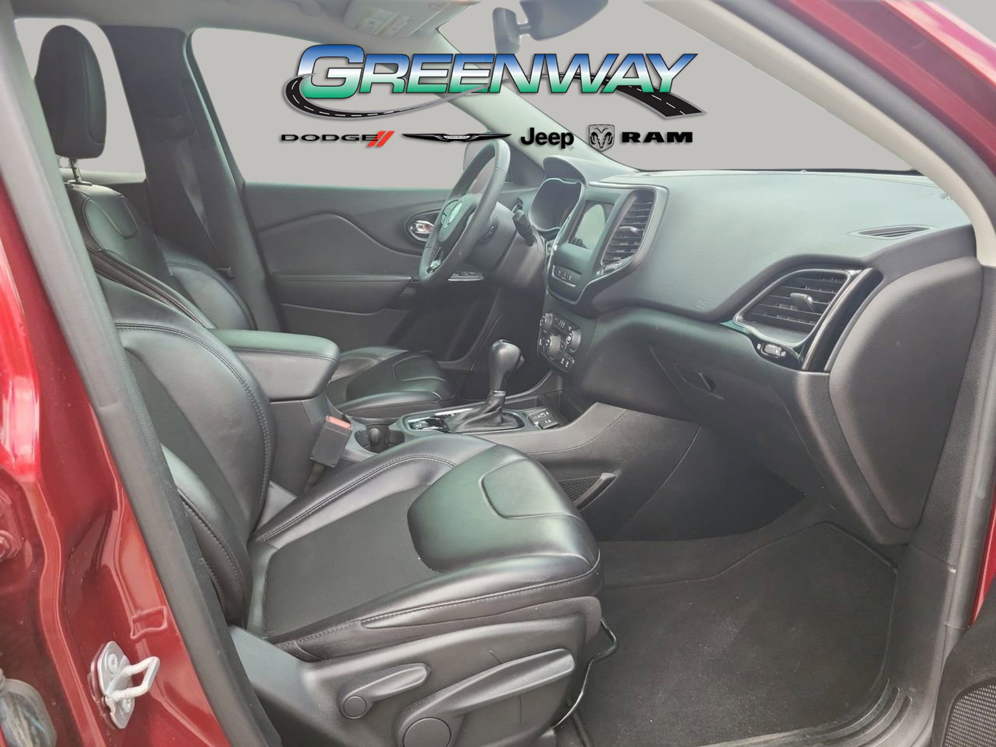 Used 2021 Jeep Cherokee Latitude Plus FWD image 25