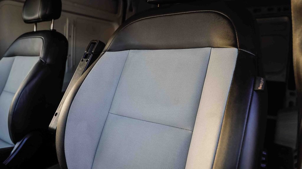 Used 2023 RAM ProMaster 2500 w/ Premium Convenience Group (B) FWD image 28