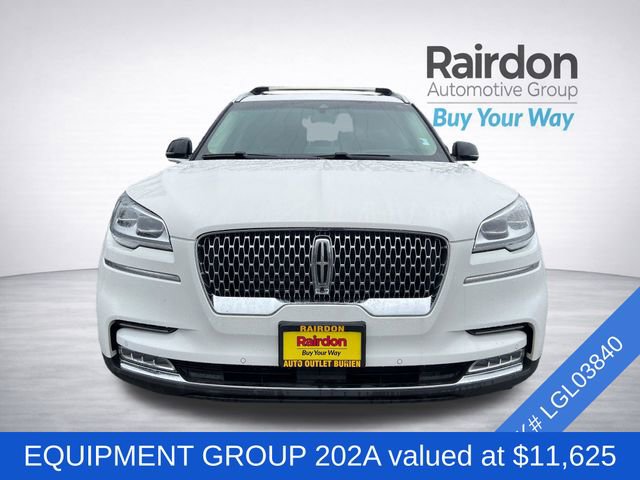 Used 2020 Lincoln Aviator Reserve w/ Equipment Group 202A AWD/4WD image 2