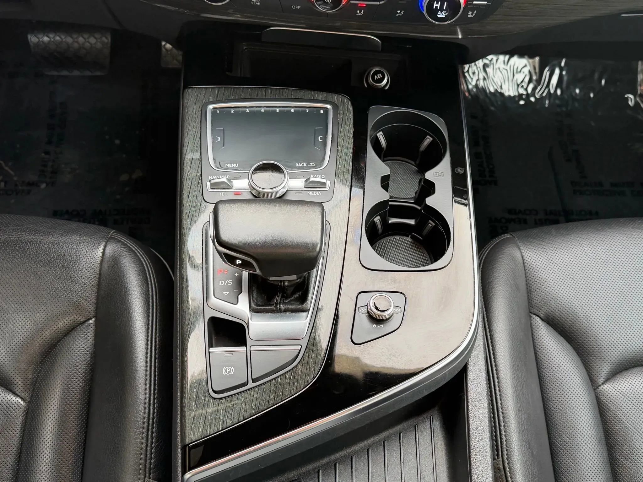 Used 2018 Audi Q7 3.0T Premium Plus w/ Premium Plus Package image 19