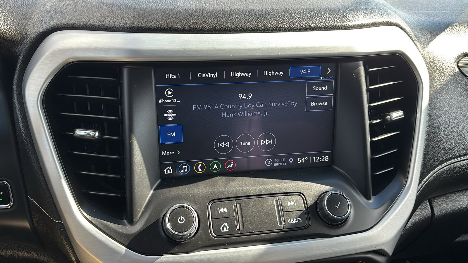 Used 2023 GMC Acadia SLT w/ Technology Package image 23