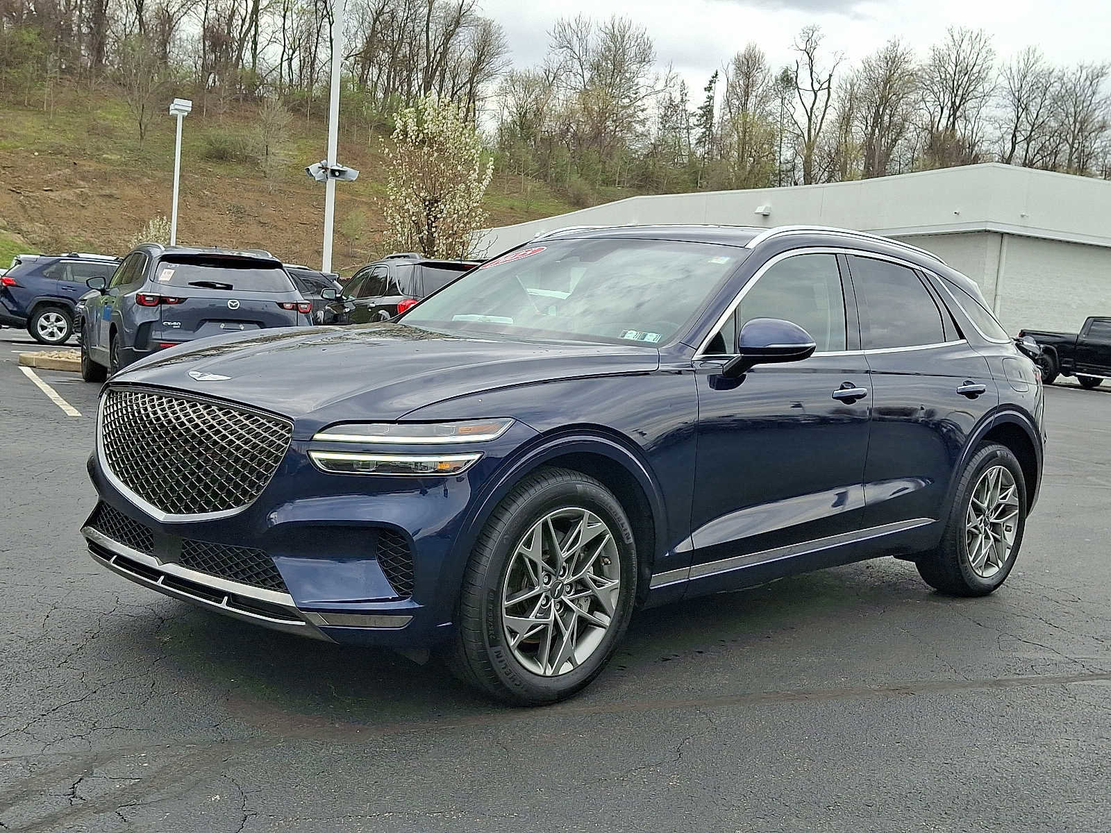 Used 2025 Genesis GV70 2.5T image 3