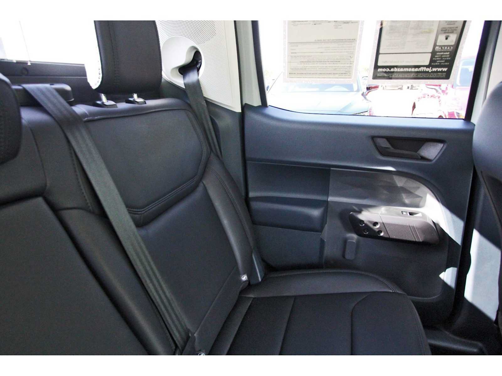Used 2024 Ford Maverick Lariat w/ Black Appearance Package FWD image 10