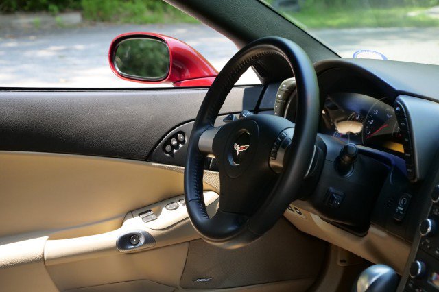 Used 2007 Chevrolet Corvette Convertible w/ Preferred Equipment Group RWD image 33