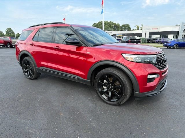 Used 2023 Ford Explorer ST-Line w/ Class IV Trailer Tow Package AWD/4WD image 2