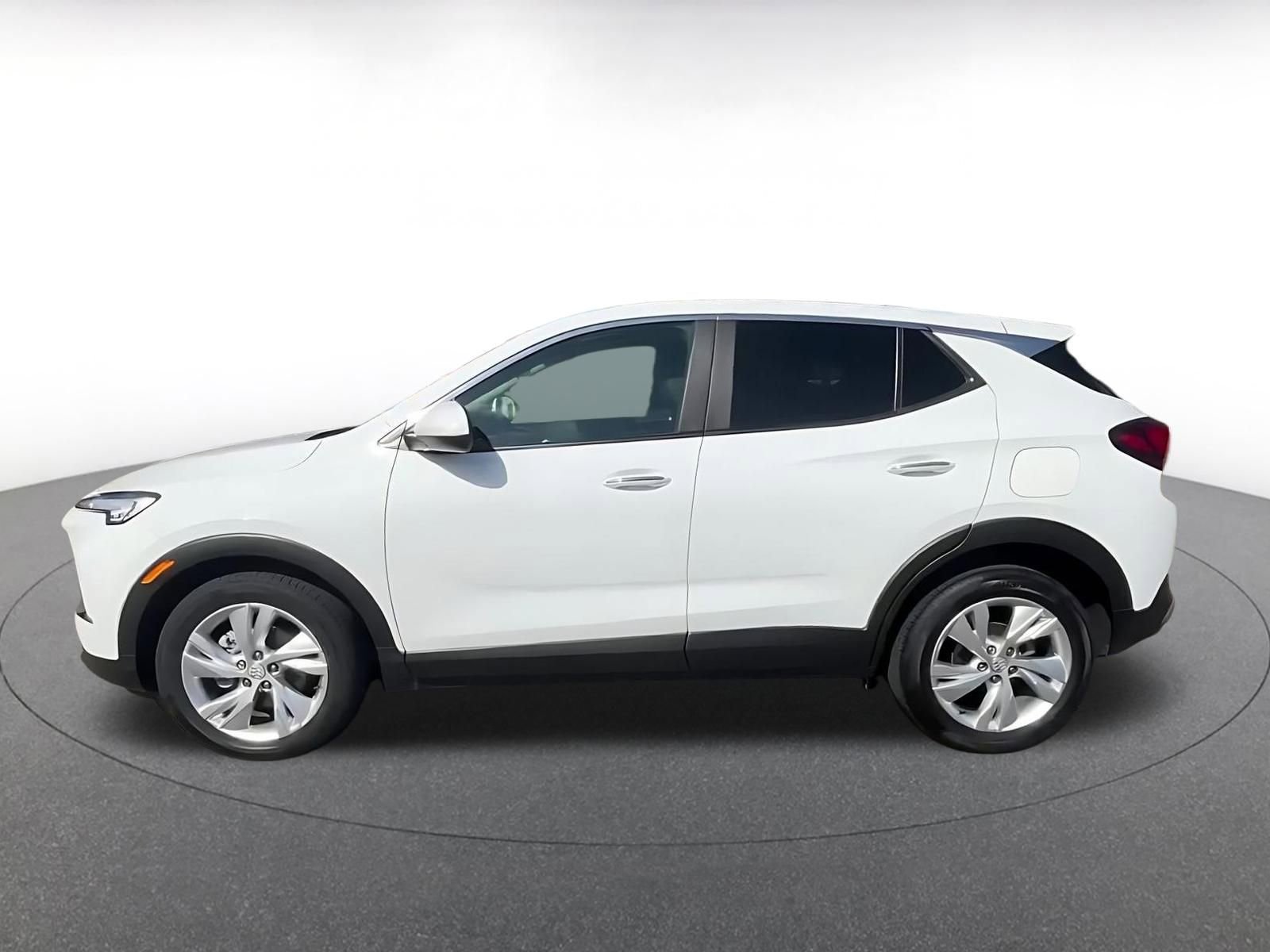 Used 2025 Buick Encore GX Preferred FWD image 9