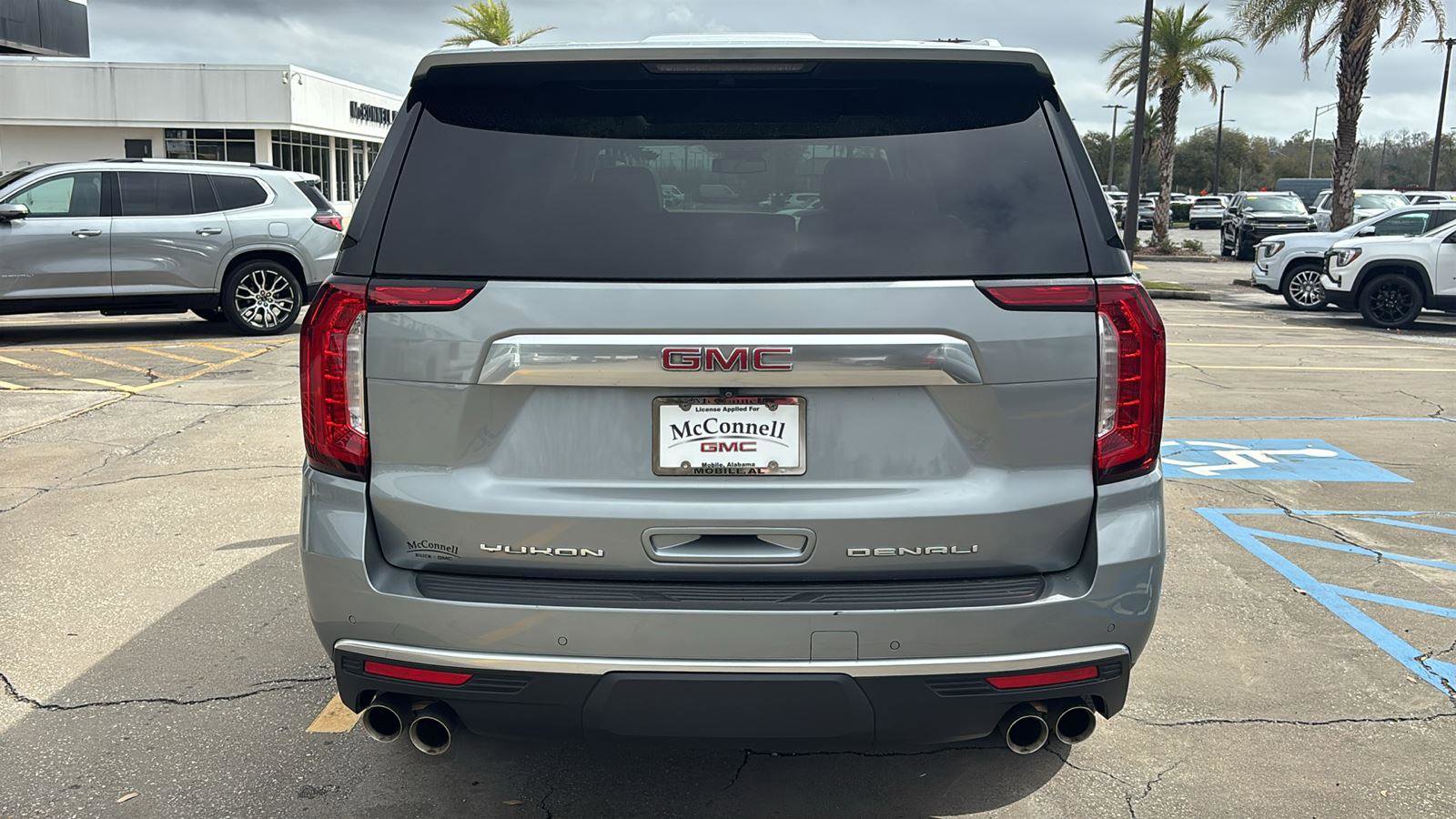 Used 2024 GMC Yukon XL Denali w/ Max Trailering Package image 6