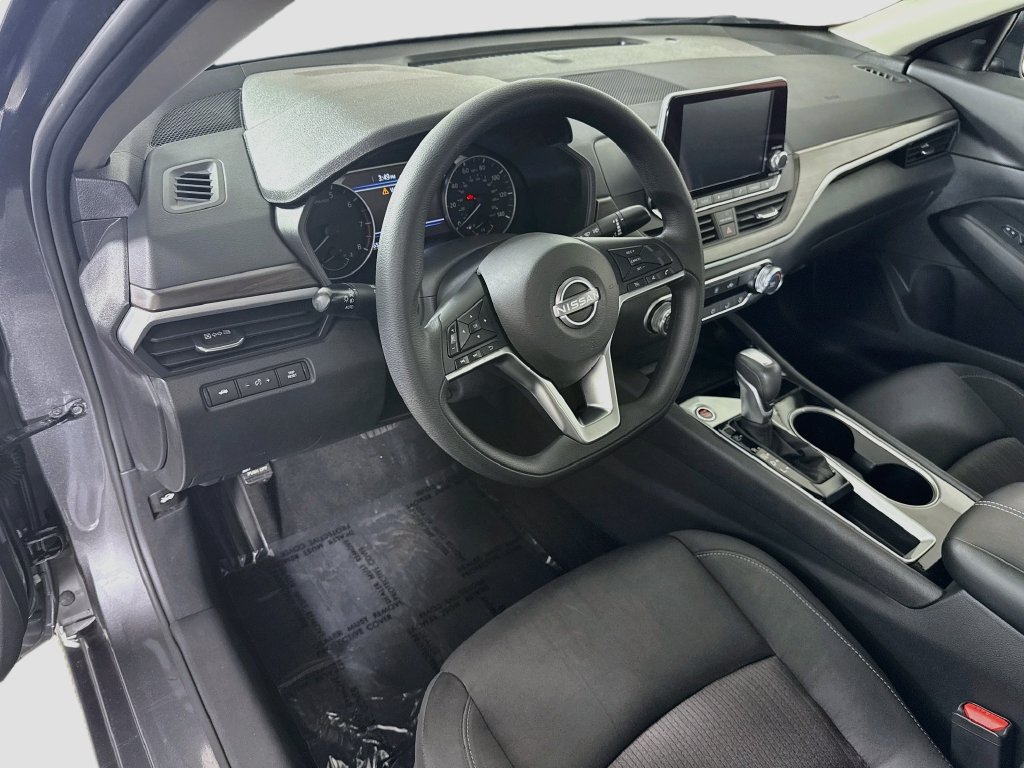 Certified 2024 Nissan Altima 2.5 SV FWD image 17
