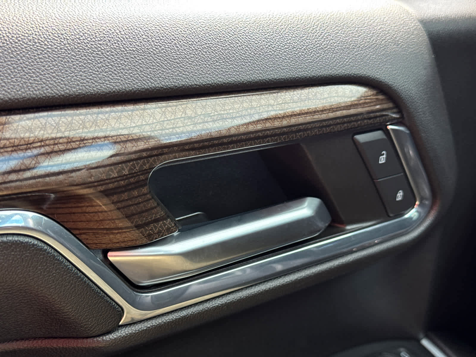 Used 2024 Chevrolet Silverado 1500 LT Trail Boss w/ Convenience Package II image 23