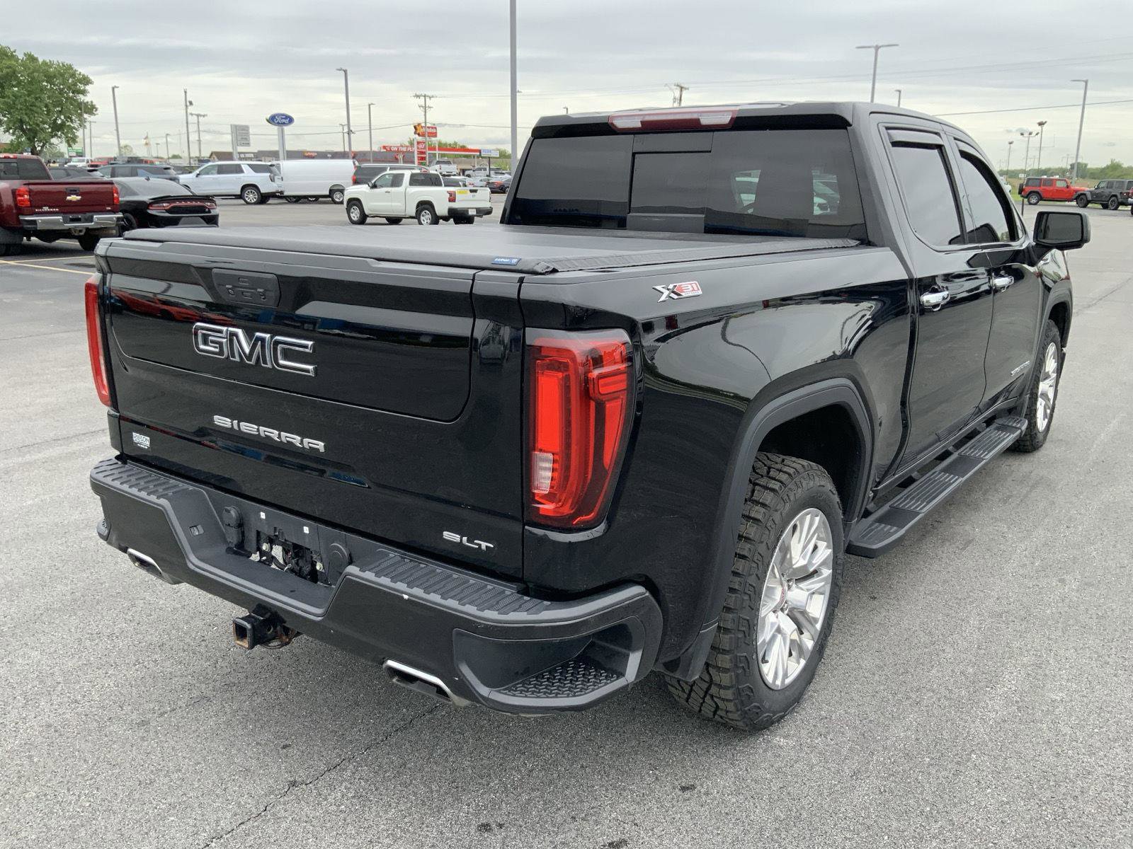 Used 2019 GMC Sierra 1500 SLT w/ SLT Convenience Package AWD/4WD image 11