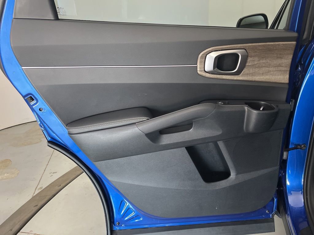 Used 2023 Kia Sorento EX w/ Panoramic Sunroof Package FWD image 28