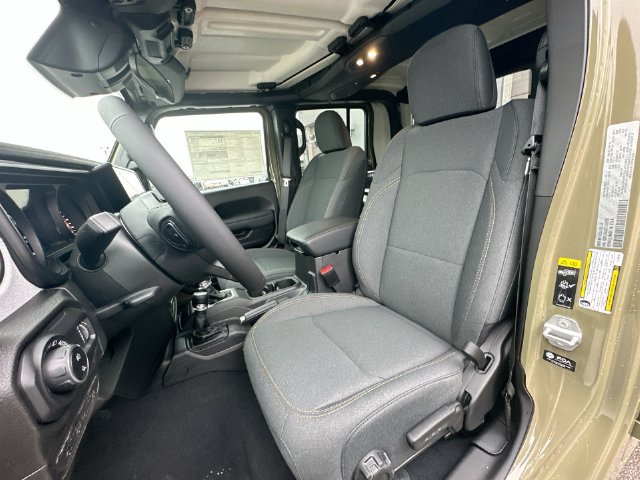 New 2026 Jeep Gladiator Sport AWD/4WD image 14