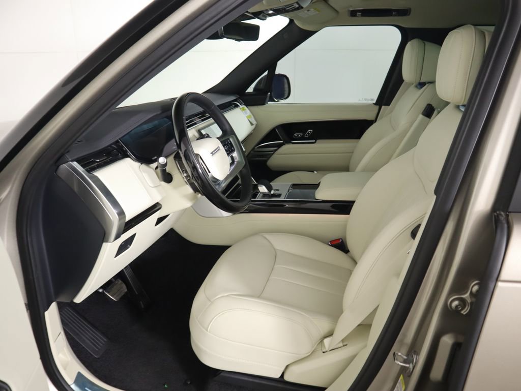 New 2026 Land Rover Range Rover SE image 20